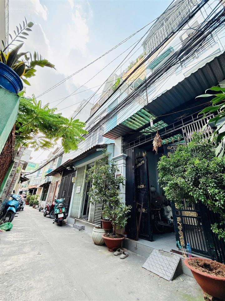 Dương bá trạc quận 8, hẻm 4m. dt 61m2 ngang 4.1m 4 tầng 5pn