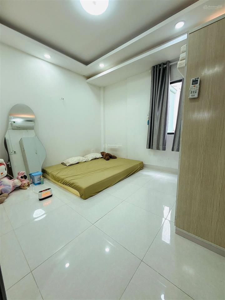 Dương bá trạc quận 8 sát q1  dt 33m2 2 tầng mới ở ngay. chỉ 4.18t tl