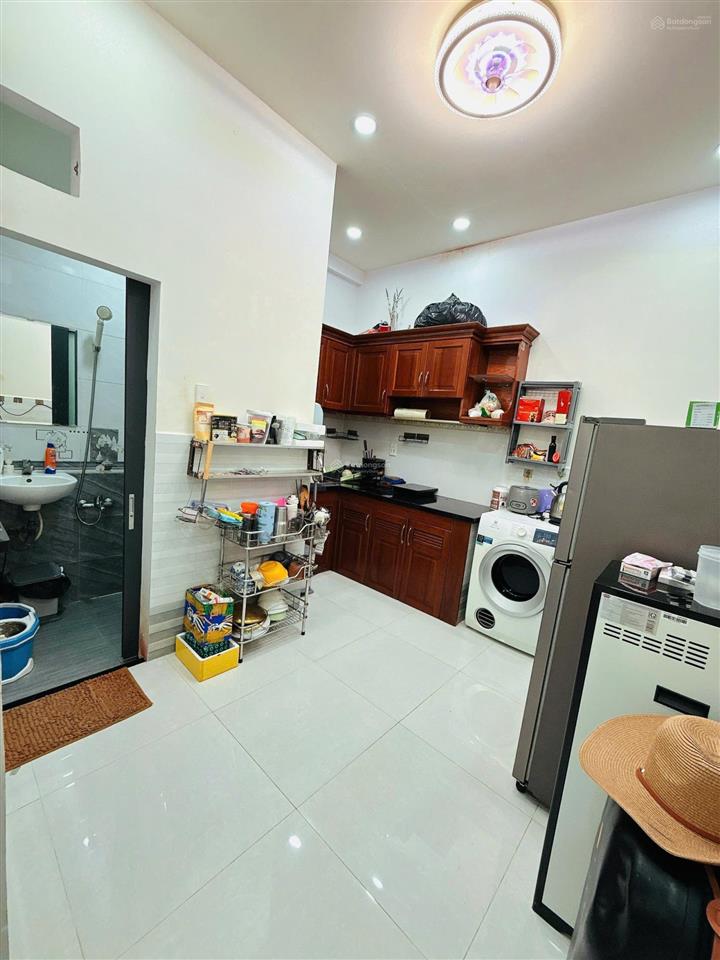 Dương bá trạc quận 8 sát q1  dt 33m2 2 tầng mới ở ngay. chỉ 4.18t tl