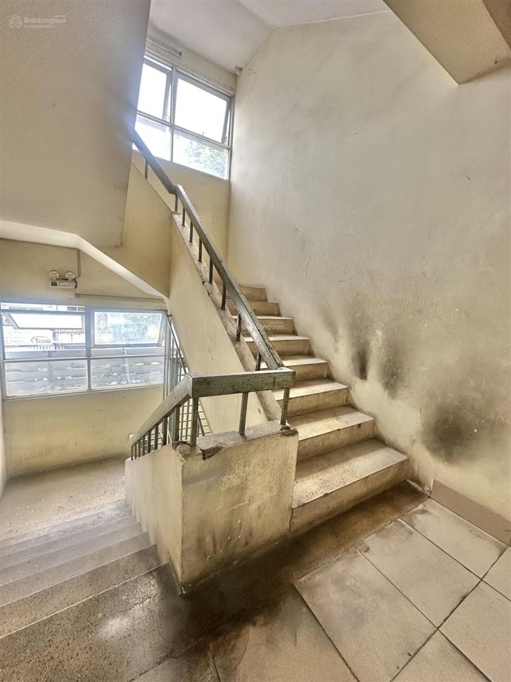 Chung cư nguyễn kim quận 10, thang máy, có sổ hồng, dt 61m2 2pn