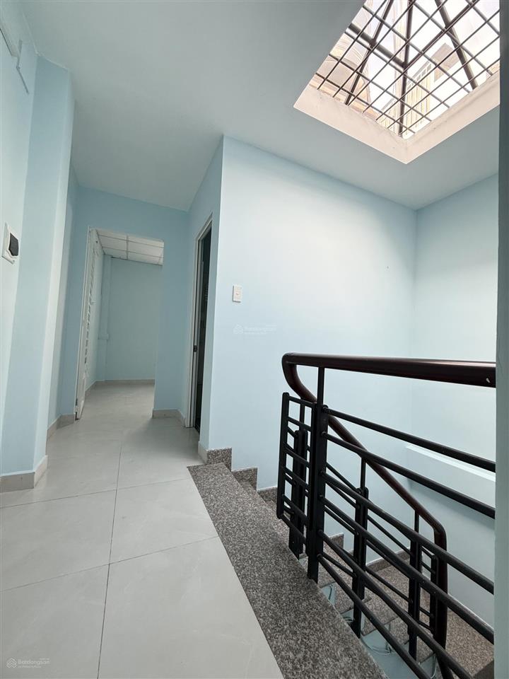 Mặt tiền đường 10m, có lề 2.5m  47m2 giá 7.9 tỷ gần parc mall p4 quận 8