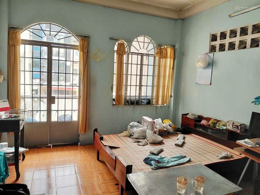 Tổng giảm 5 tỷ mặt tiền lê đại hành, cạnh 3/2  dt 95m2 3 tầng, có lề
