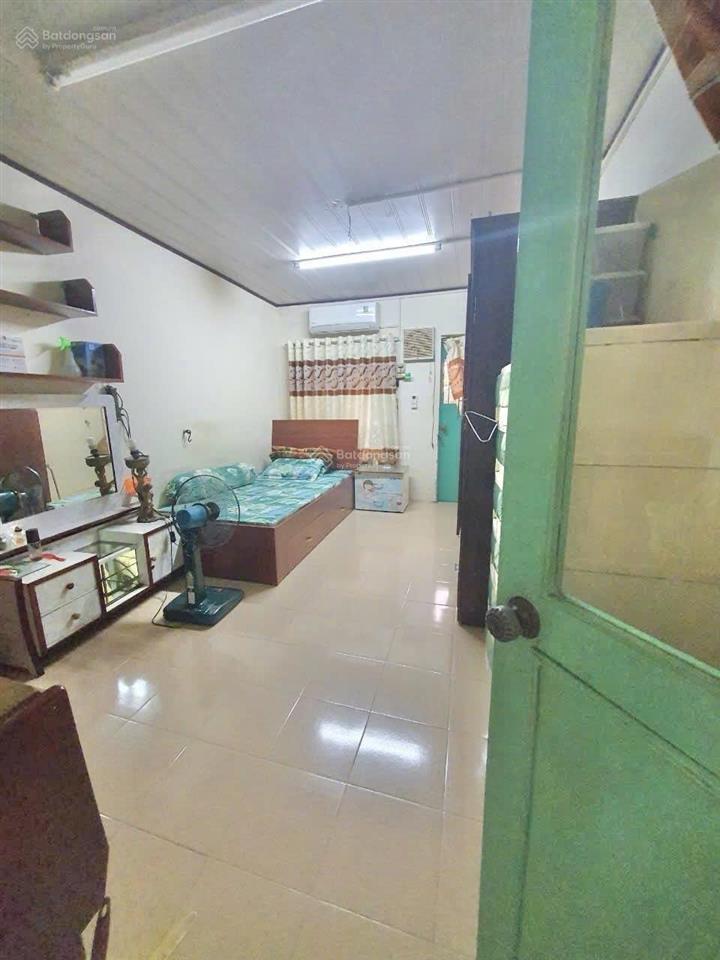 Chỉ 6 tỷ lẻ có ngay nhà nguyễn trãi quận 1, cách mt 1 căn, dt 42m2 5pn (có pn trệt)