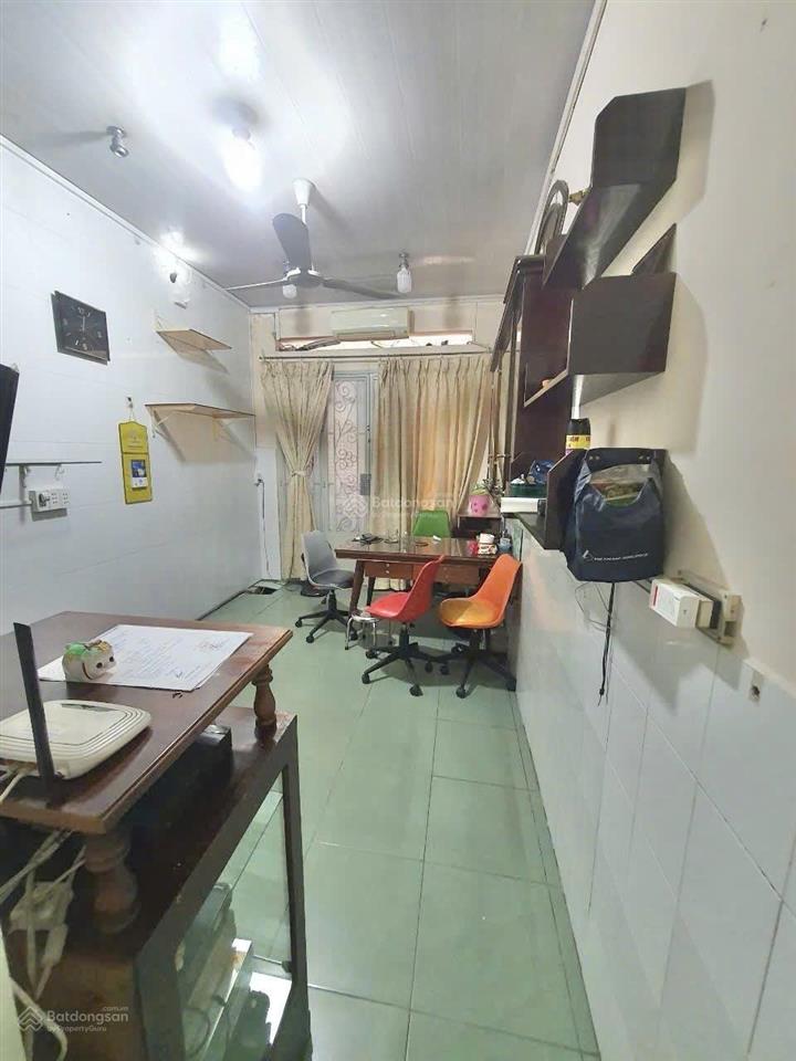 Chỉ 6 tỷ lẻ có ngay nhà nguyễn trãi quận 1, cách mt 1 căn, dt 42m2 5pn (có pn trệt)