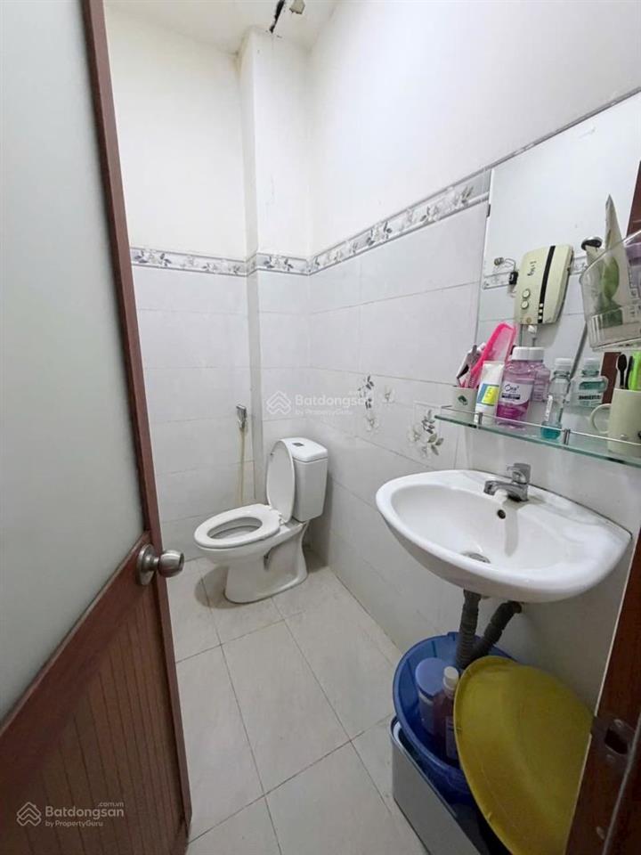 Nhỉnh 4 tỷ  hẻm xe tải tới nhà, dt 40m2 (4x10), dương bá trạc p2 quận 8