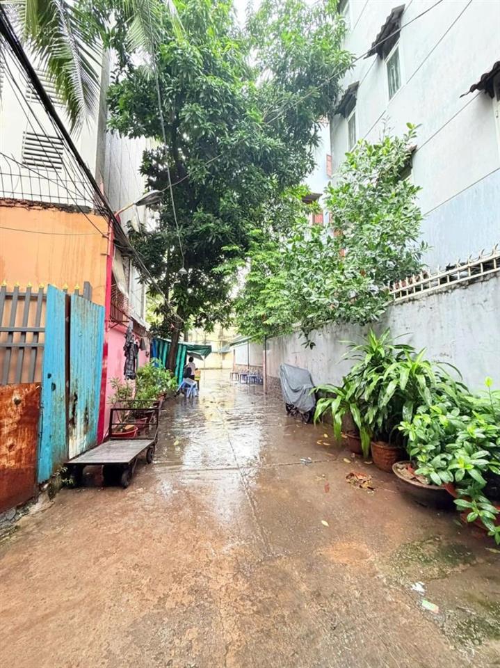 Hùng vương quận 5, ngay cv lý thái tổ  52m2 (4x13), cách ô tô 15m
