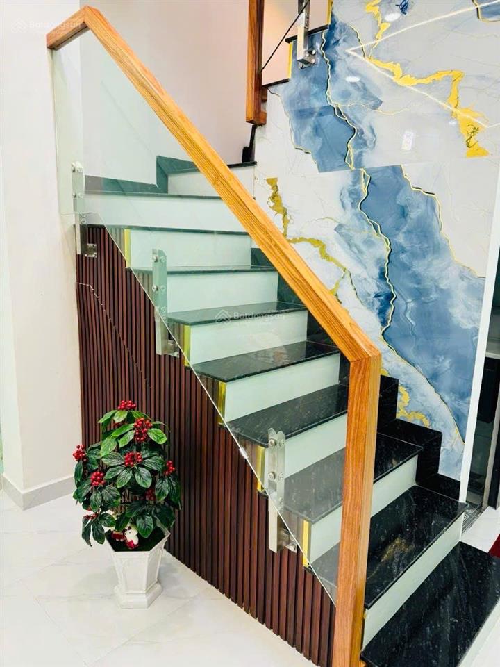 Nhỉnh 4t  âu dương lân quận 8  43m2(3.4x12.6) hẻm 3m  ko quy hoạch.