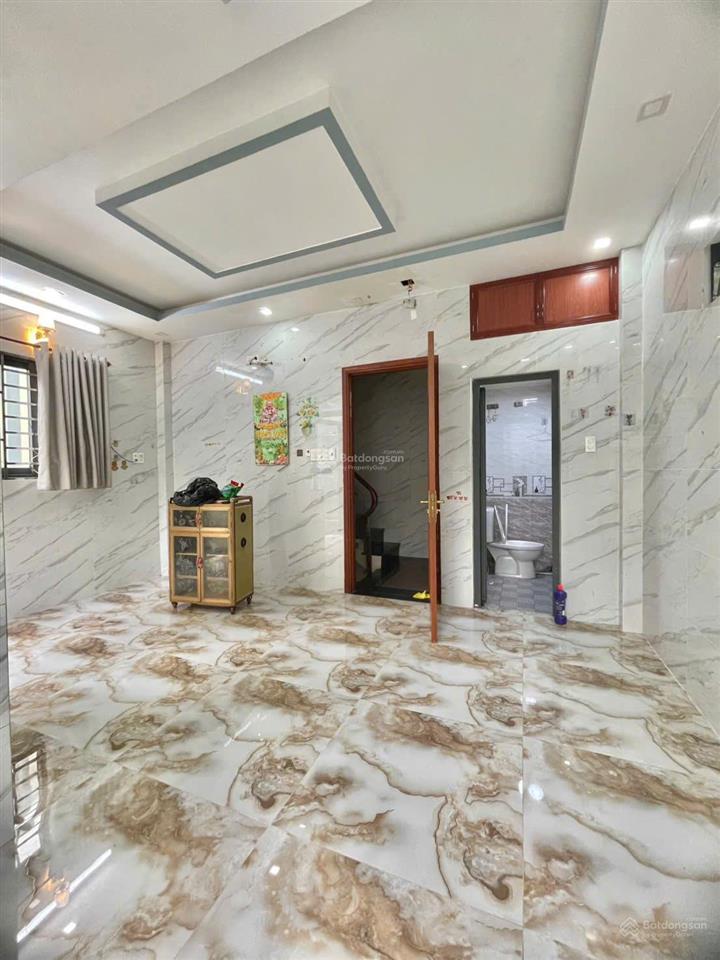 Lý thường kiệt, quận 10, hẻm 7m, nhà 5 tầng 3pn, 5 đồng lẻ nhỏ.