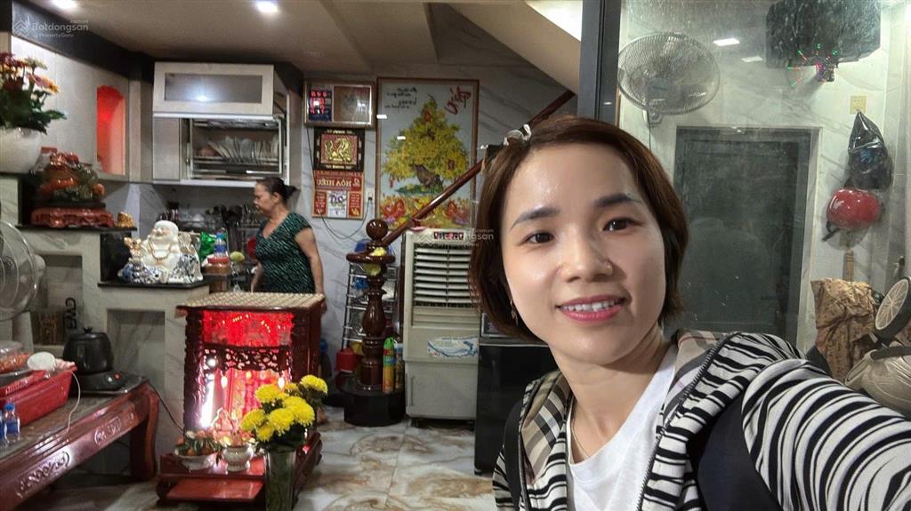 Lý thường kiệt, quận 10, hẻm 7m, nhà 5 tầng 3pn, 5 đồng lẻ nhỏ.