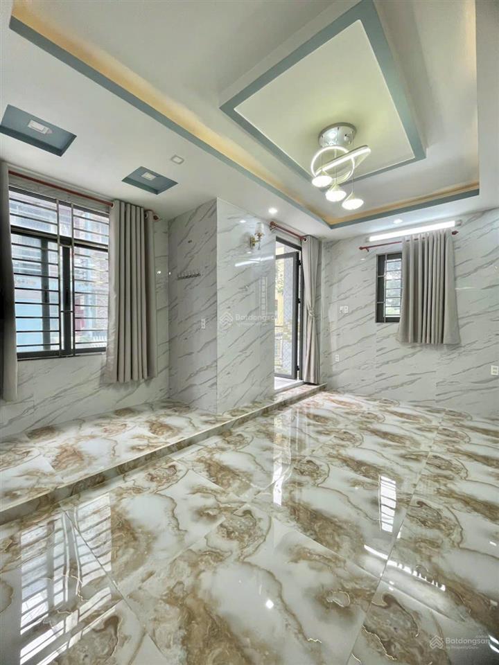 Lý thường kiệt, quận 10, hẻm 7m, nhà 5 tầng 3pn, 5 đồng lẻ nhỏ.