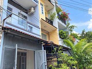 Mặt tiền đường ngay phạm hùng giáp quận 10, 47m2 3 tầng, ô tô đỗ cửa
