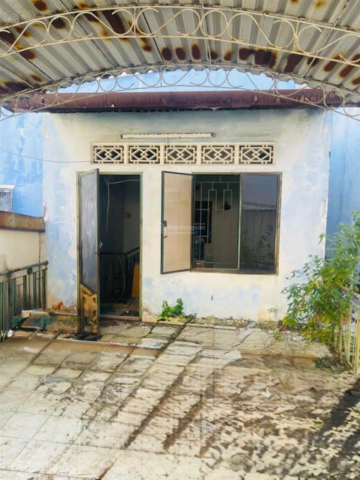 Giá 5.38 tỷ  đặng chất quận 8, dt 42m2 3 tầng, cách mặt tiền 20m
