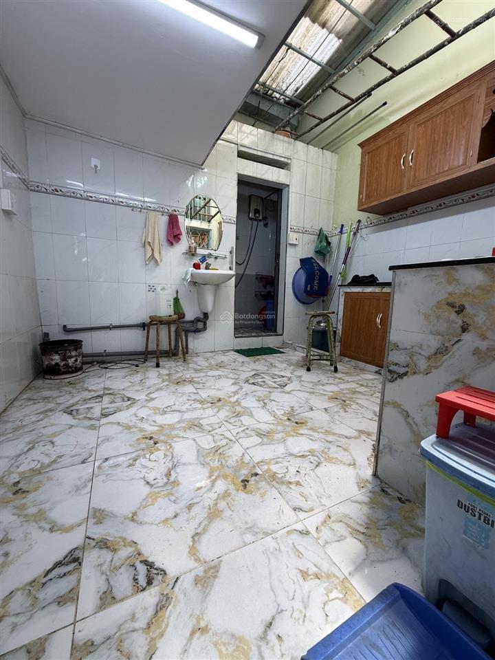Tầng trệt chung cư quận 5  90m2 sử dụng 3pn giá 3,99 tỷ