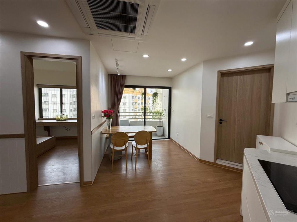 Chủ gửi bán căn góc cc trần quý kiên 65m, 2n chỉ 4,48 tỷ full nội thất tầng cao cầu giấy 0768 693 ***