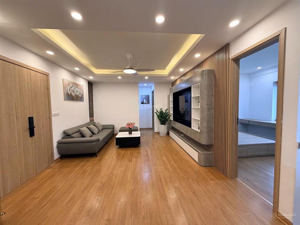 Chủ gửi bán căn góc cc trần quý kiên 65m, 2n chỉ 4,48 tỷ full nội thất tầng cao cầu giấy 0768 693 ***