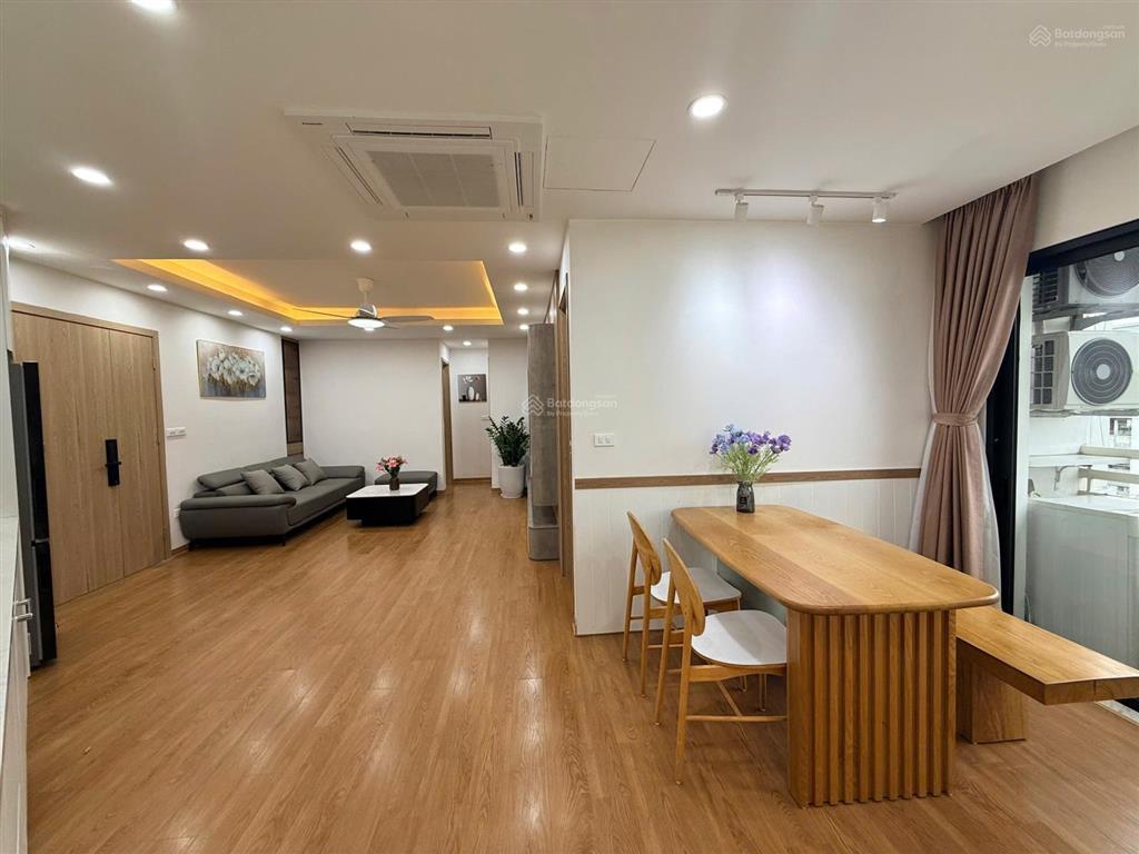 Chủ gửi bán căn góc cc trần quý kiên 65m, 2n chỉ 4,48 tỷ full nội thất tầng cao cầu giấy 0768 693 ***