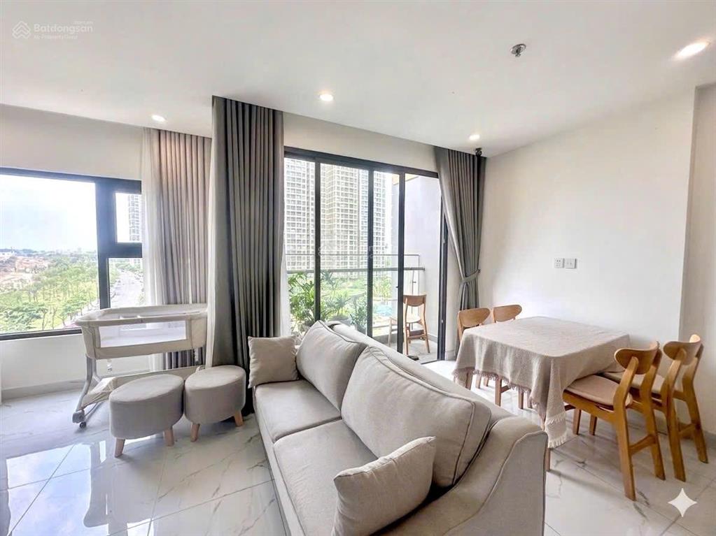 Giá ngộp hiếm gặp 2pn + có sổ chỉ 4,250 tỷ full nội thất thấp hơn thị trường nhiều