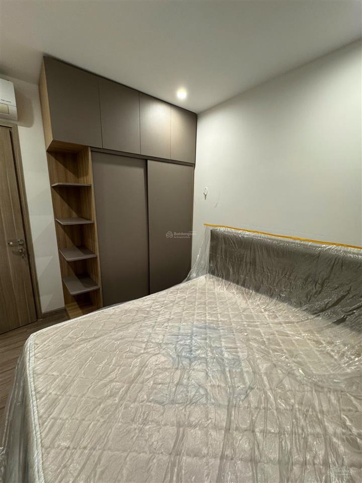Chính chủ bán căn hộ 2pn+ 69m2 căn góc full nội thất chỉ 3tỷ vin q9