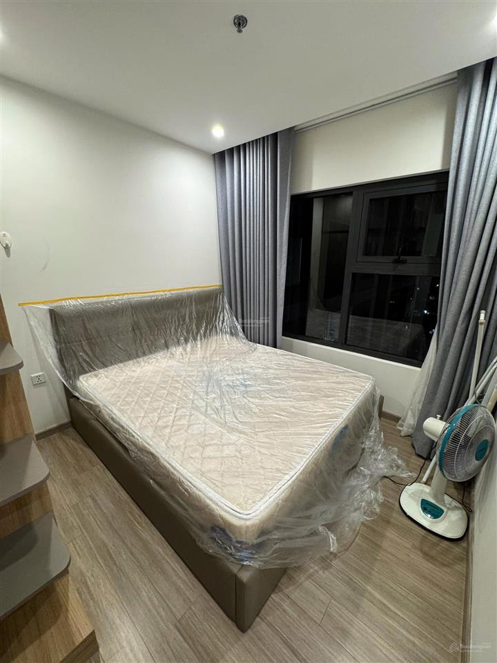 Chính chủ bán căn hộ 2pn+ 69m2 căn góc full nội thất chỉ 3tỷ vin q9