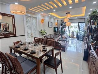 Hiếm !! giá tốt căn 2 ngủ chelsea park 100m, full đồ giá 9.4 tỷ chuẩn giá có thương lượng