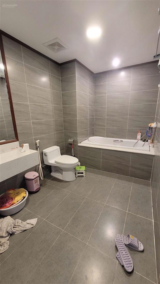 Chính chủ bán căn hộ chung cư khách sạn 5 sao trong khu beverly hills đức dương, bãi cháy, hạ long
