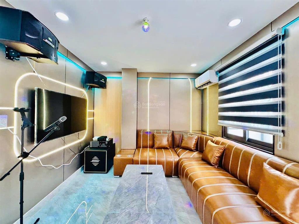 Xuất cảnh bán nhà ngay cx phú lâm d, 4 x 16, 4 tầng, 4pn 5wc, có phòng trệt, kế chợ hồ trọng quý
