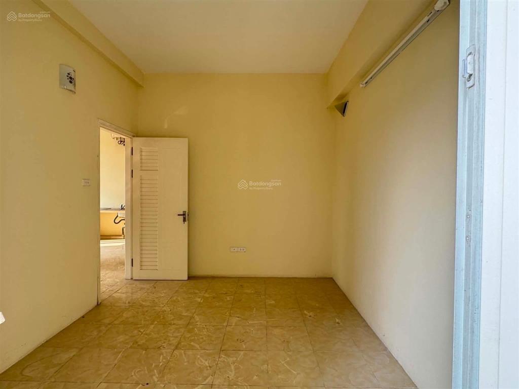 Bán căn hộ cc toà c13 khuyến lương, phường lĩnh nam, 45m2 2pn, 2.8 tỷ.  0933 900 ***