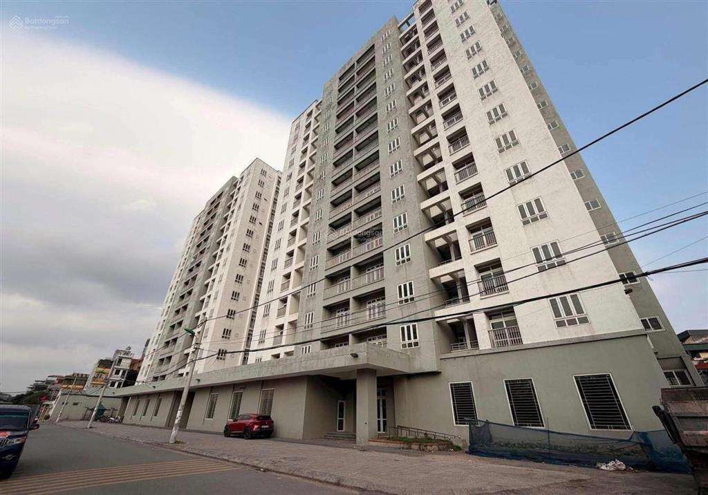Bán căn hộ cc toà c13 khuyến lương, phường lĩnh nam, 45m2 2pn, 2.8 tỷ.  0933 900 ***