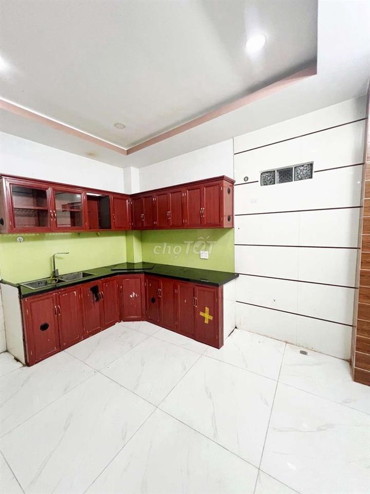 Ngay Tân Hòa Đông, Bình Tân giáp Quận 6. 3 tầng 34m² chỉ 4,2 ty.