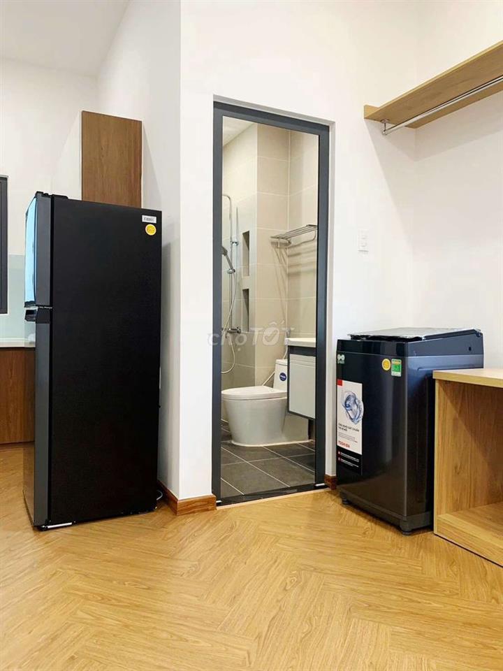 ngay Bình Trị Đông, 120m² nhà có 5 căn hộ dịch vụ full nội thất.