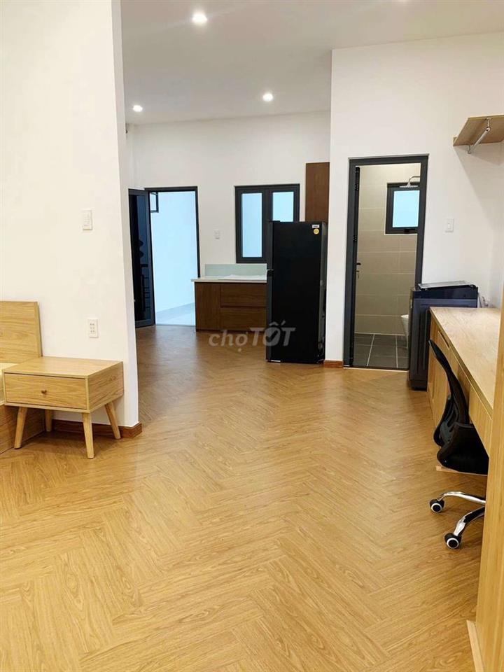 ngay Bình Trị Đông, 120m² nhà có 5 căn hộ dịch vụ full nội thất.