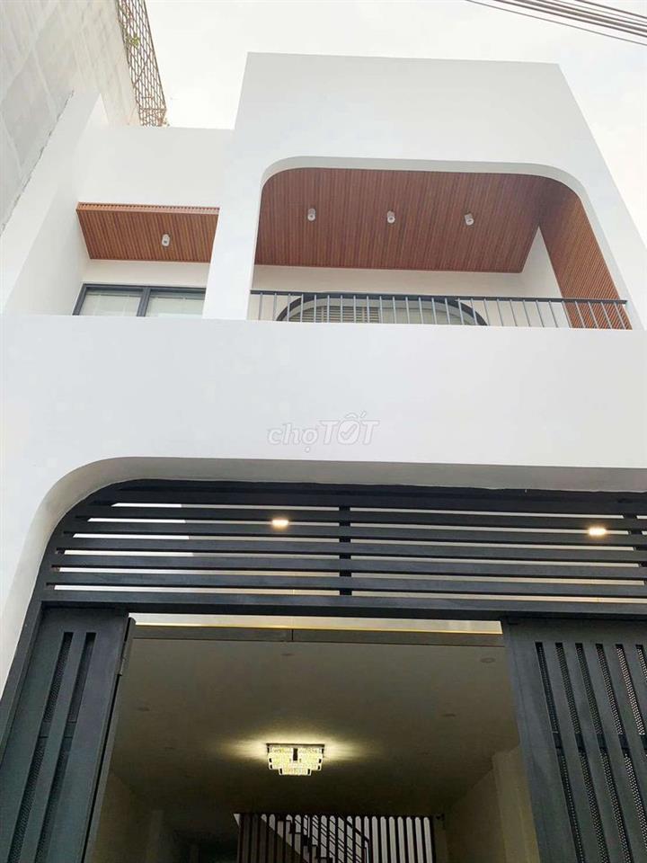 ngay Bình Trị Đông, 120m² nhà có 5 căn hộ dịch vụ full nội thất.