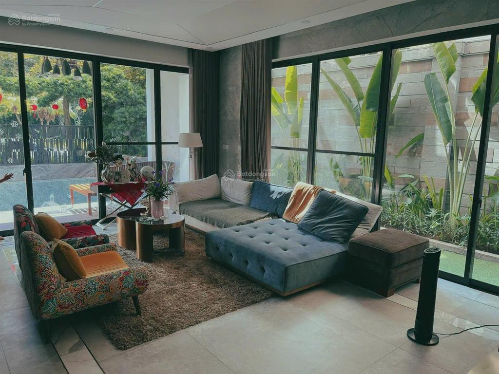 Bán biệt thự đường đôi ciputra dt 230m2 giá 290tr/m2.  e hường 0936 670 ***