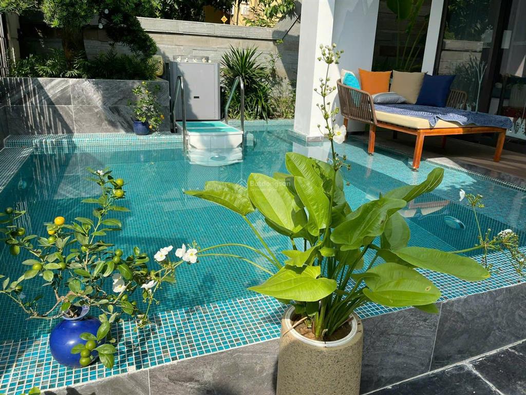 Bán biệt thự đường đôi ciputra dt 230m2 giá 290tr/m2.  e hường 0936 670 ***