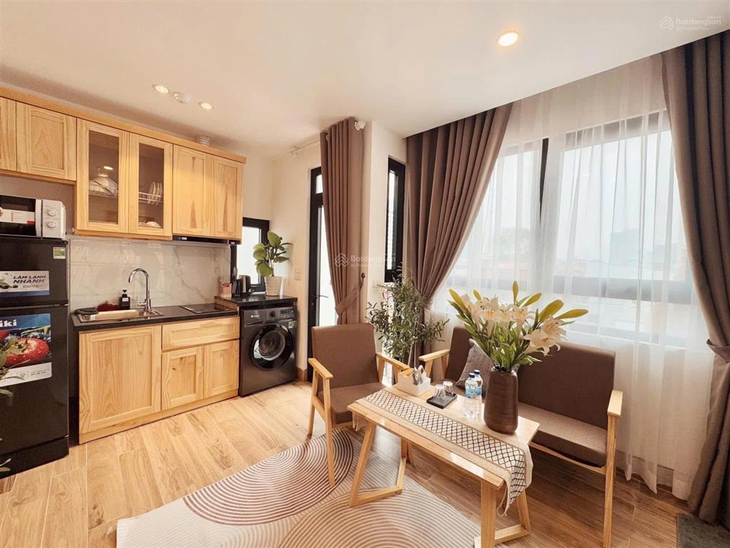 Nhà 7 tầng thang máy sát biển mỹ khê  thu về 100 triệu/tháng cho nhà đầu tư