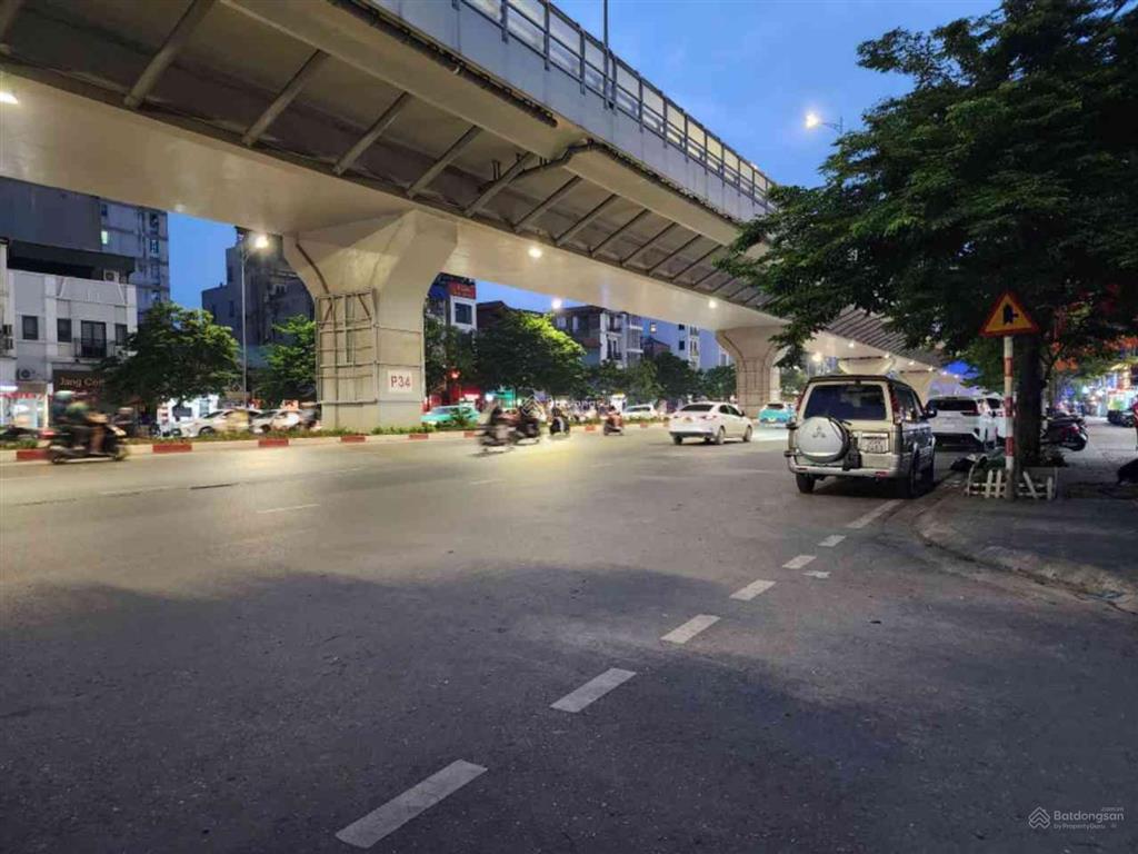 Bán nhà minh khai gần ngã tư bạch mai, 75m, ngang 7m, lô góc, gara ô tô, 30m ra phố, ở hoặc làm vp.