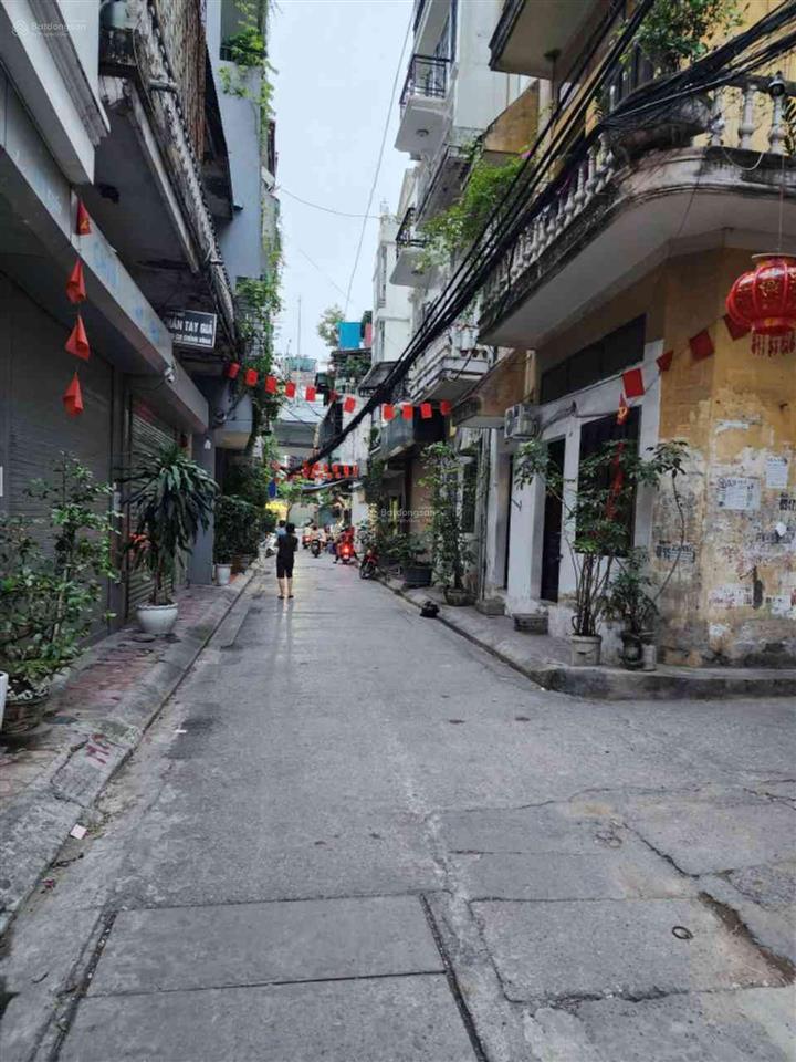 Bán nhà minh khai gần ngã tư bạch mai, 75m, ngang 7m, lô góc, gara ô tô, 30m ra phố, ở hoặc làm vp.