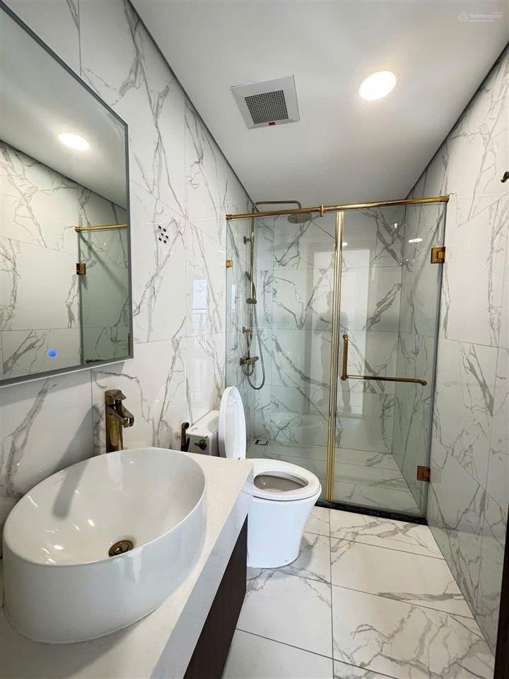 Căn đẹp him lam nam khánh chính chủ  2pn + 2wc  80m2 pháp lý sạch  nội thất đầy đủ