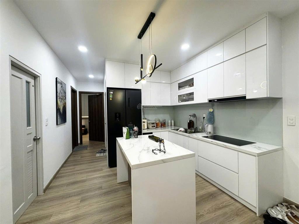 Chính chủ hạ giá bán nhanh trung tâm q4  h3 hoàng diệu  giá 5ty280  68m2  2pn + 2wc  full nt