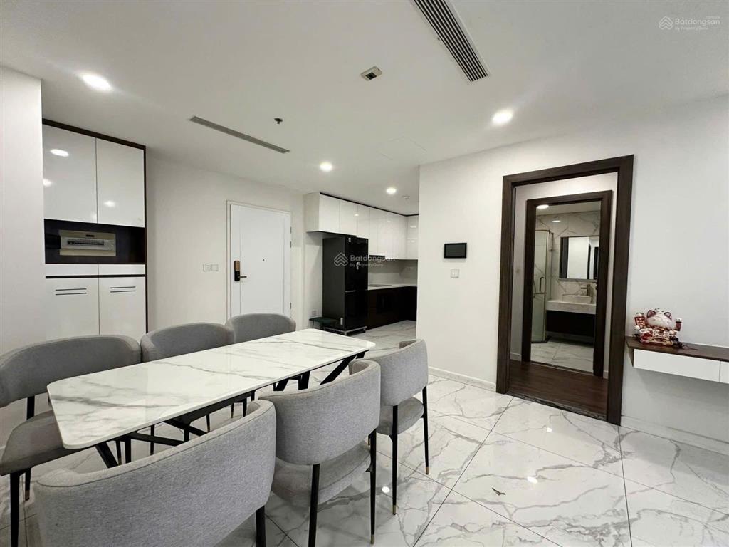 Chính chủ giảm sâu bán nhanh trong tháng rivera park  q10  2pn + 2wc  shr sang tên nhanh