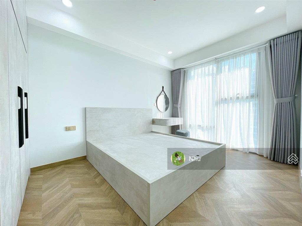Bán căn 2pn trong cao ốc bình minh q9  dt 78m2 tầng trung  sổ hồng riêng