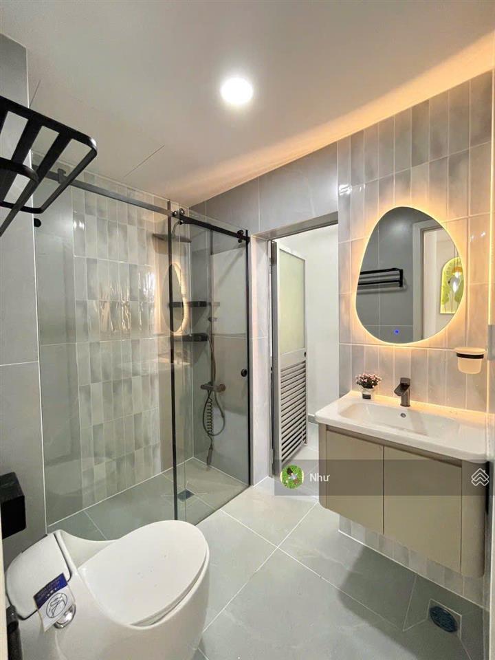 Không ở nữa nên bán ch sky garden 3, q7, dt 75m2 2pn 2wc bao vat và phí, view nội khu