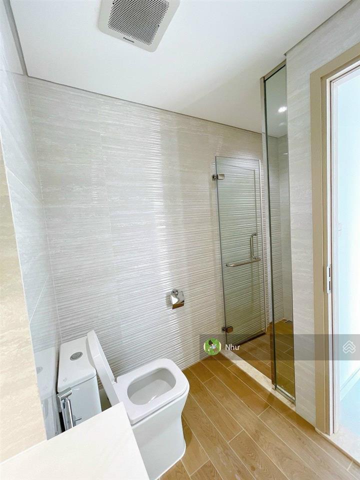 Bán căn 2pn trong cao ốc bình minh quận 9  dt 78m2, giá 1,92 tỷ tầng trung  sổ hồng riêng