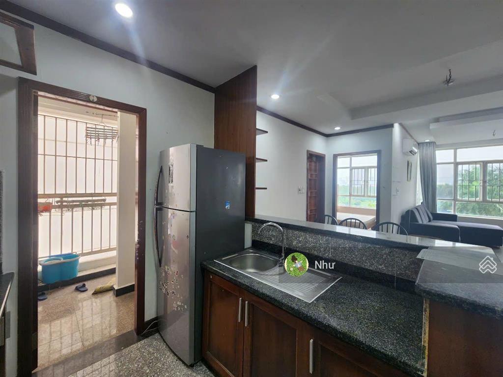 Bán ch phú hoàng anh  nhà bè dt 88m2, gía 2,19 tỷ 2pn 2wc tầng trung đã có sổ kèm full nội thất