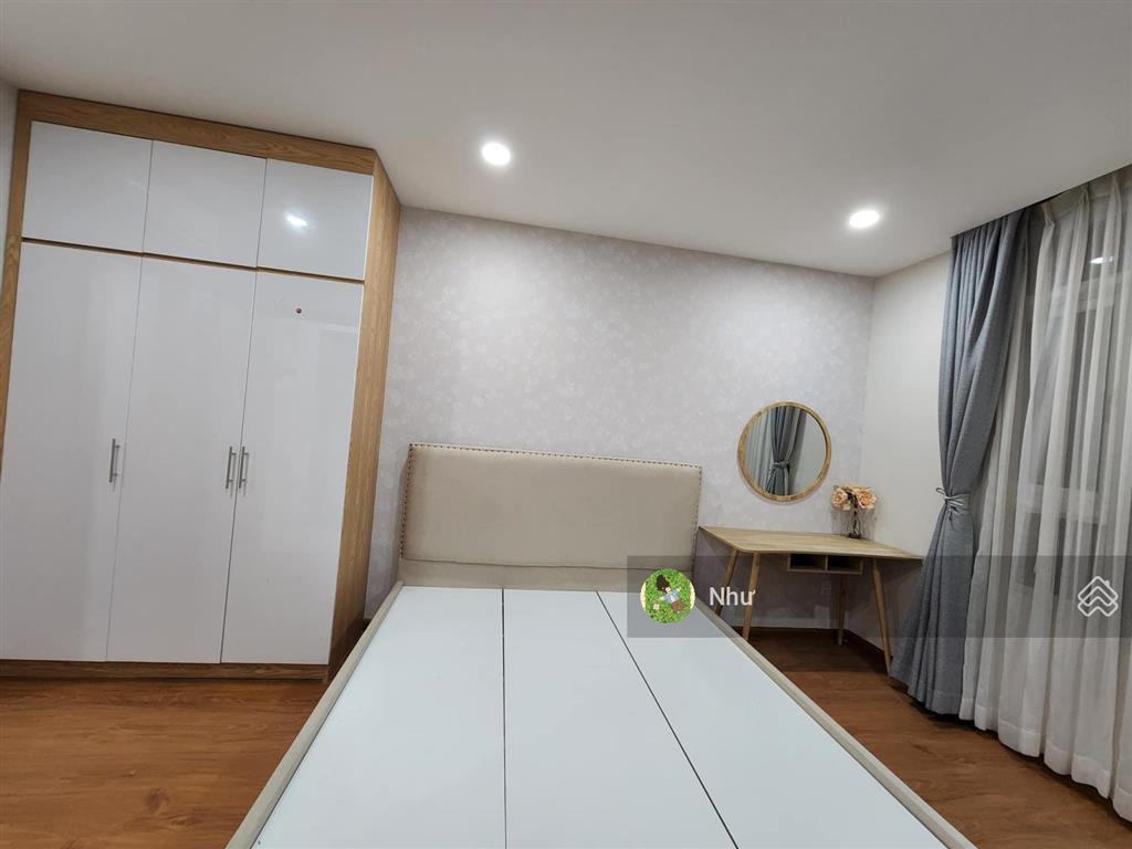 Cần tiền bán gấp ch city gate q8, dt 73m2, 2pn 2wc gía 1,72 tỷ có sổ view bờ kè võ văn kiệt