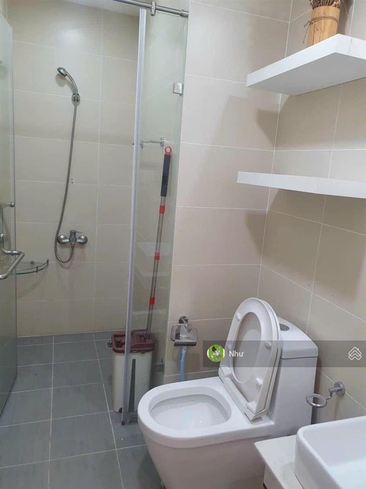 Chính chủ rao bán ch mone nam sg 67m2  gía 2,53 tỷ, sổ hồng riêng, tầng trung view hồ bơi nội khu