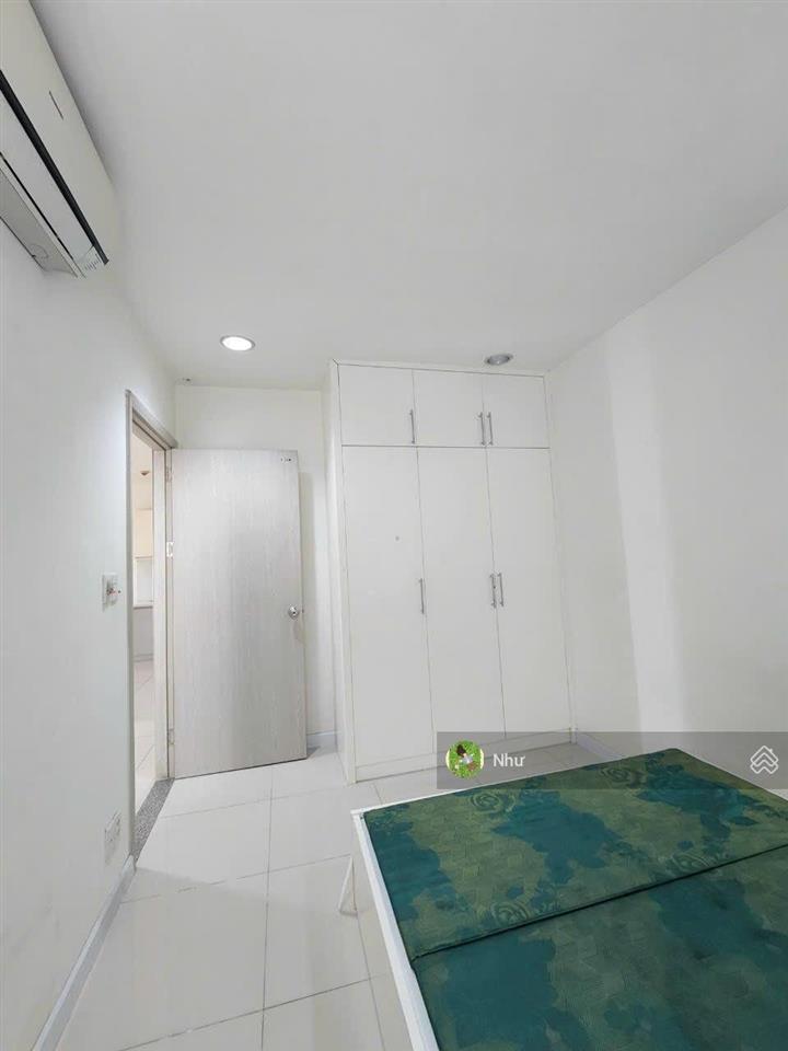 Không ở nữa nên bán ch sky garden 3, quận 7, dt 75m2 2pn 2wc giá 2,58 tỷ view nội khu