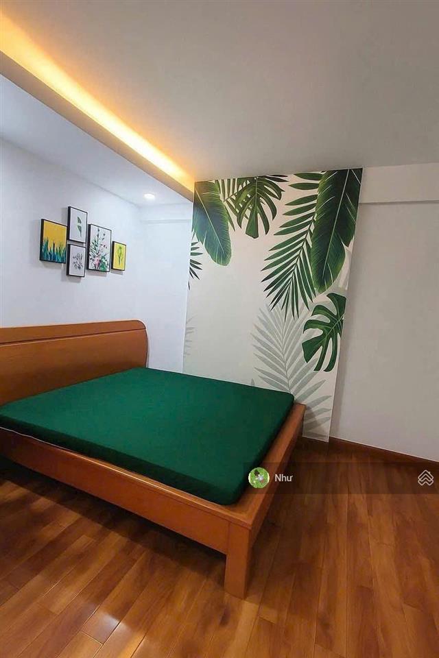 Cô nhờ rao bán ch ehome 5 q7, dt 68m2 2pn 2wc gía 1,95 tỷ. tầng trung, view thoáng  có sổ