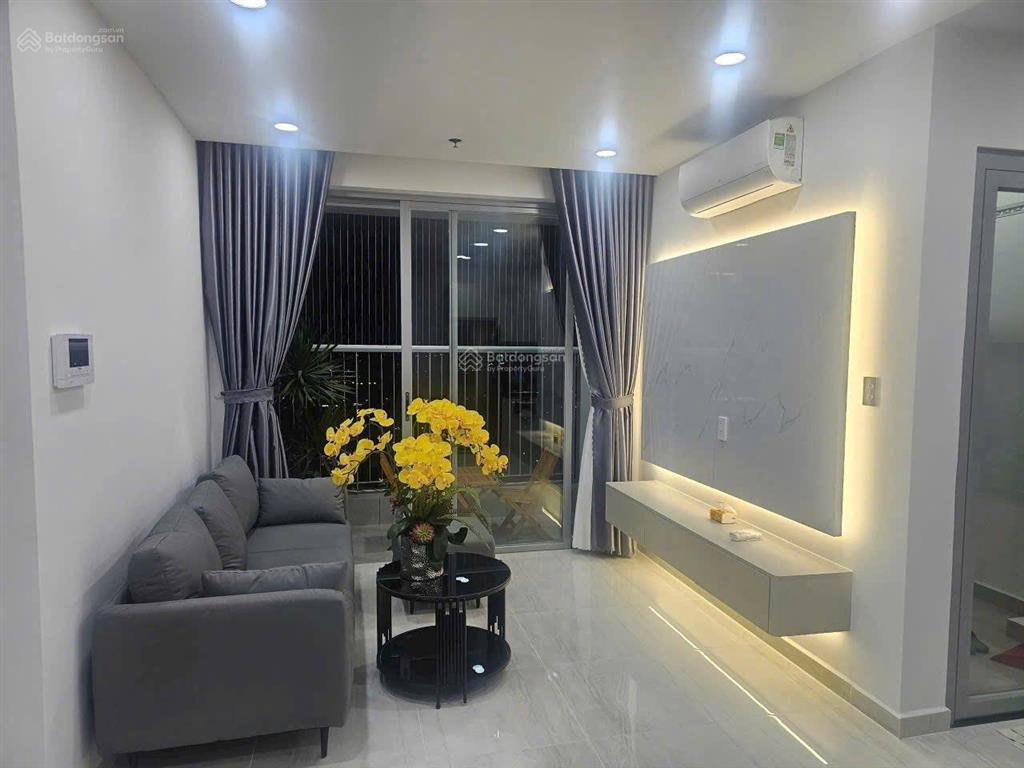 Hạ giá bán gấp, ch osimi tower q. gò vấp, giá 1 tỷ 740 dt 68m2, 2pn + 2nvs, có nội thất  có sổ