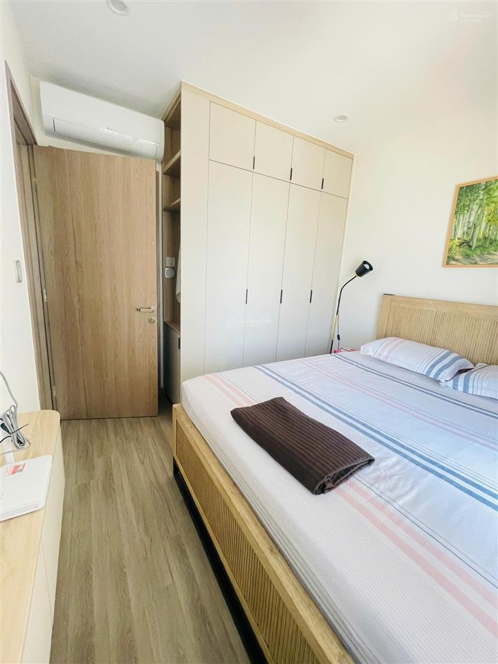 Chính chủ gửi bán ch conic riverside q8, dt 72m2 2pn 2wc, nội thất cơ bản  có sổ hồng